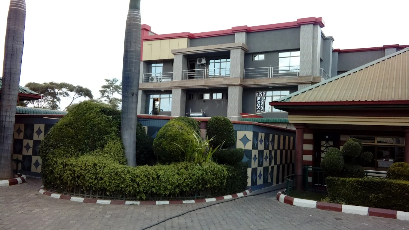 Ndozo Lodges